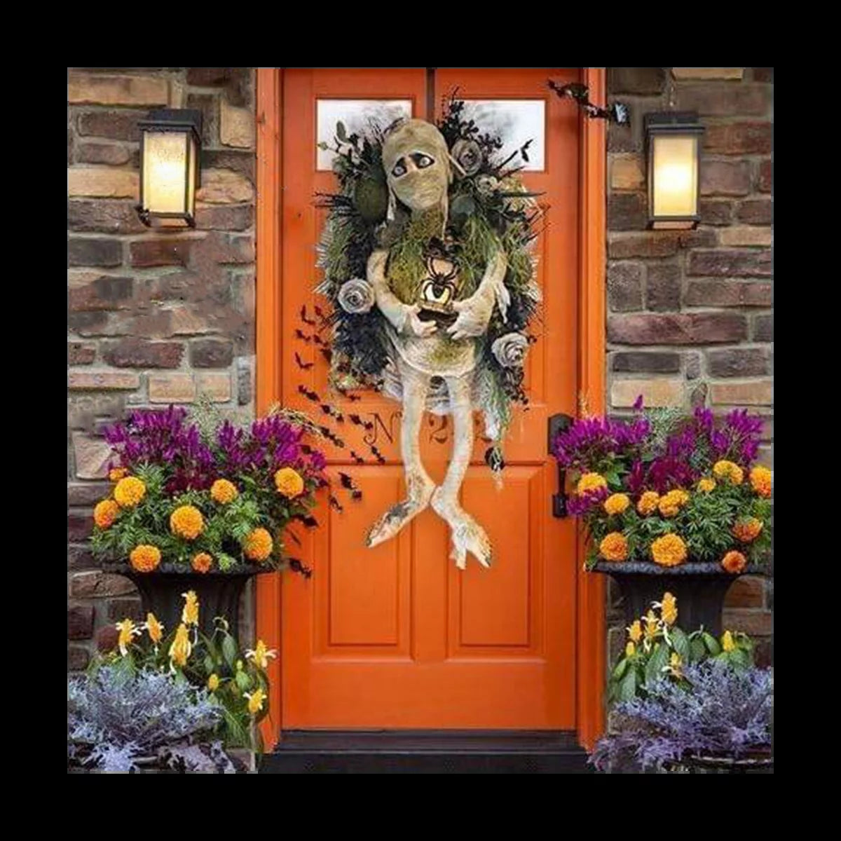 Halloween Mummy Wreath with Skull – Spooky Front Door Decoration for a Scary Halloween