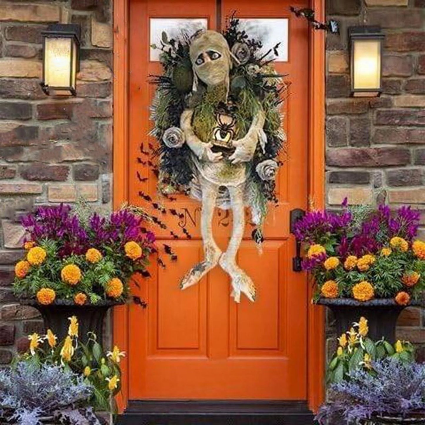 Halloween Mummy Wreath with Skull – Spooky Front Door Decoration for a Scary Halloween